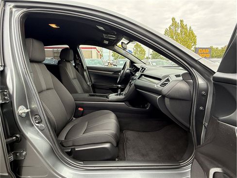 Used 2019 Honda Civic Sport image 12