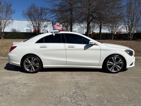 Used 2015 Mercedes-Benz CLA 250 image 2