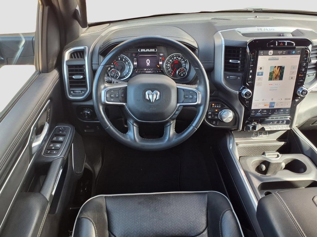 Used 2023 RAM 1500 Laramie AWD/4WD image 9