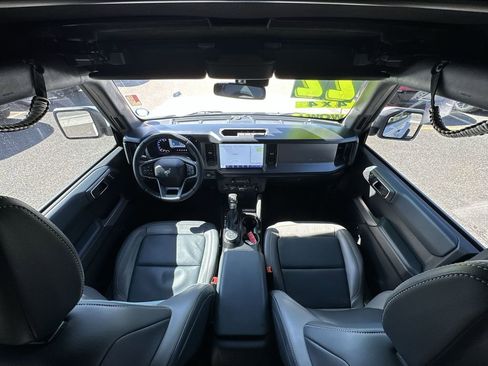Used 2022 Ford Bronco Outer Banks image 18