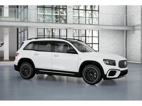 Used 2026 Mercedes-Benz GLB 35 AMG 4MATIC image 12