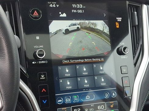 Certified 2024 Subaru Outback Premium w/ Popular Package #1A image 18