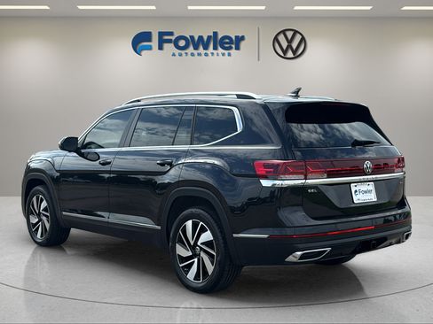 Used 2025 Volkswagen Atlas SEL AWD/4WD image 5