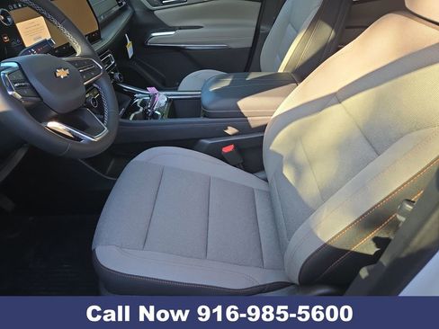 New 2026 Chevrolet Traverse LT image 23