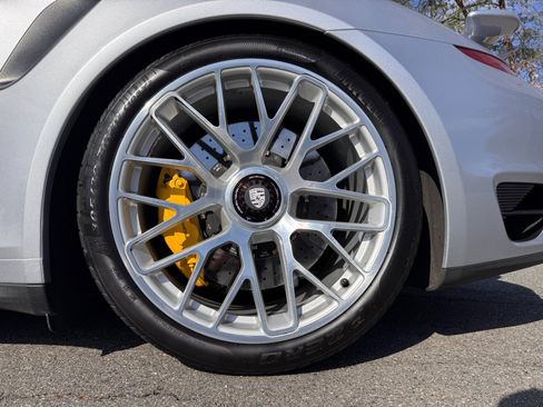 Used 2014 Porsche 911 Turbo S AWD/4WD image 57