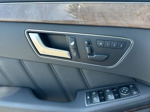 Used 2013 Mercedes-Benz E 350 Sedan image 11