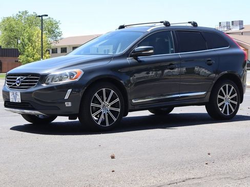 Used 2015 Volvo XC60 T5 AWD/4WD image 11