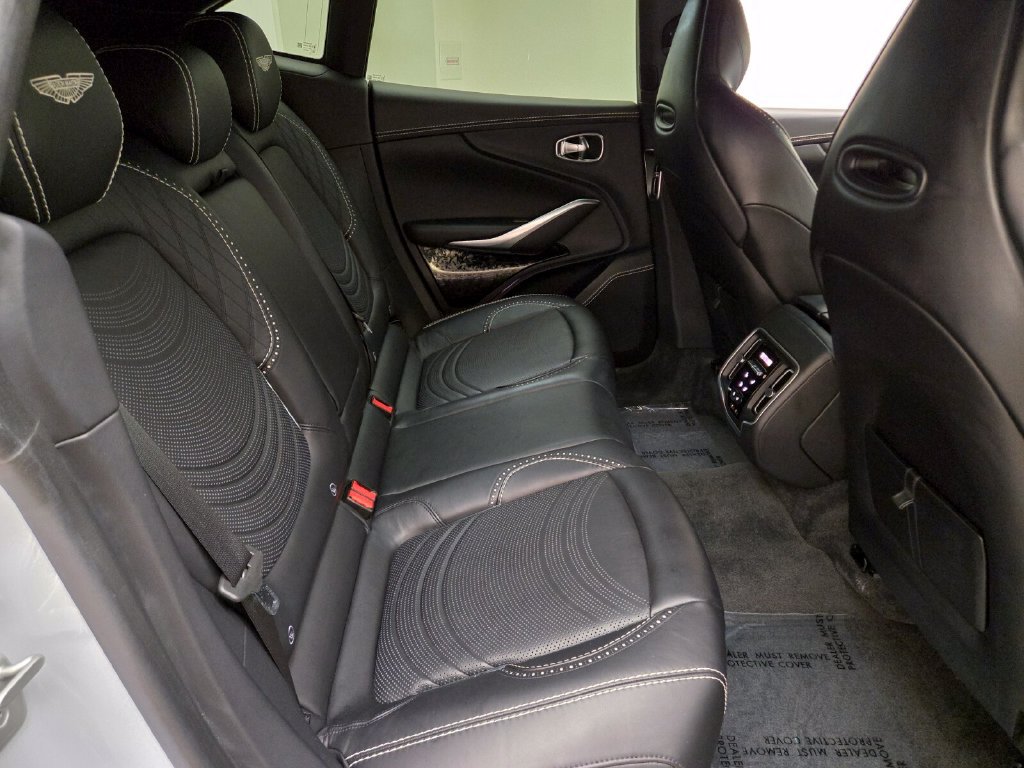 Used 2022 Aston Martin DBX AWD/4WD image 25