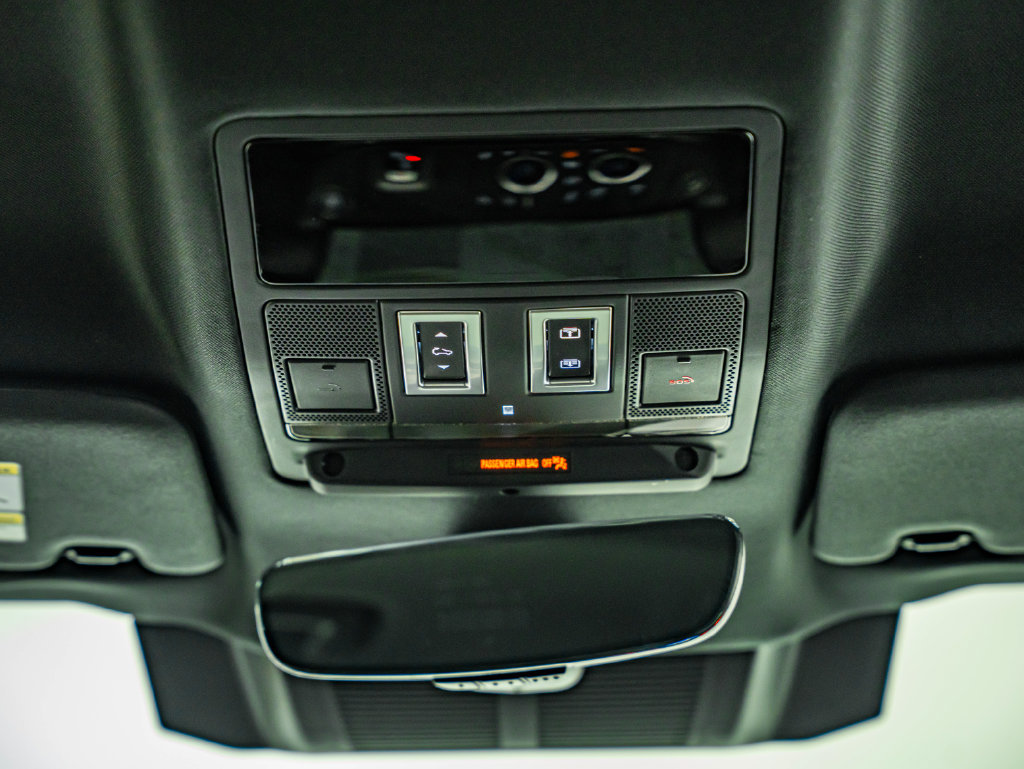 New 2026 Land Rover Defender 110 S AWD/4WD image 39