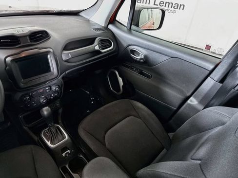 Used 2021 Jeep Renegade Sport FWD image 22