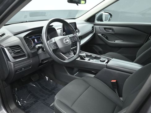 Certified 2025 Nissan Rogue S image 10