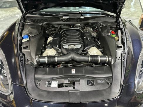 Used 2014 Porsche Cayenne GTS AWD/4WD image 19