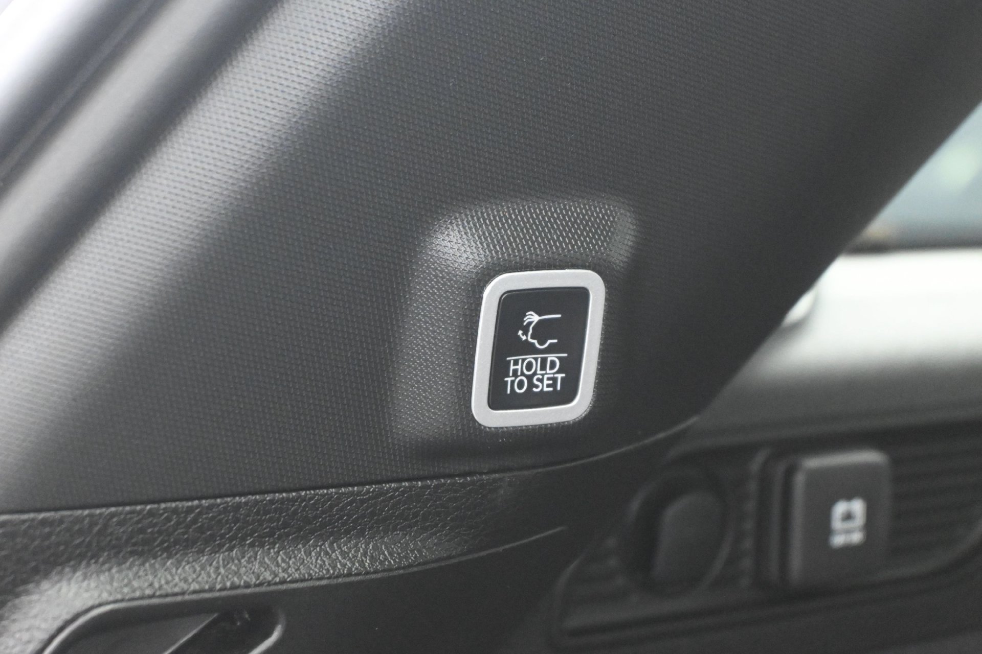 Used 2024 Jeep Grand Cherokee Summit AWD/4WD image 19