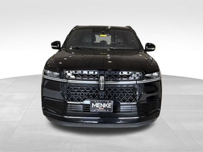 Used 2025 Lincoln Navigator Reserve w/ Jet Appearance Package
