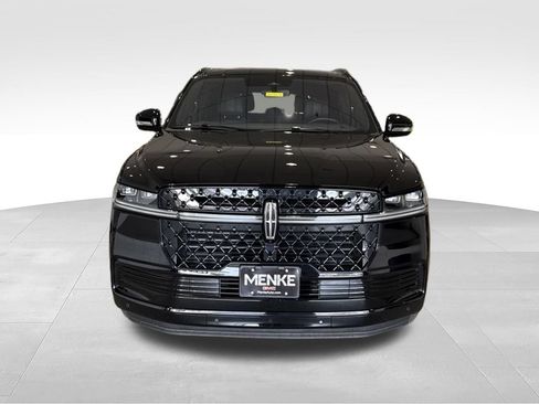 Used 2025 Lincoln Navigator Reserve w/ Jet Appearance Package AWD/4WD image 2