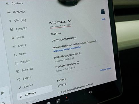 Used 2021 Tesla Model Y Performance image 4