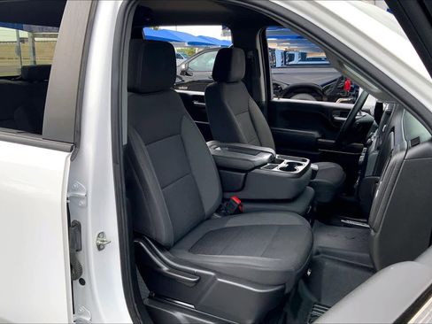 Used 2023 Chevrolet Silverado 2500 LT w/ Convenience Package image 9