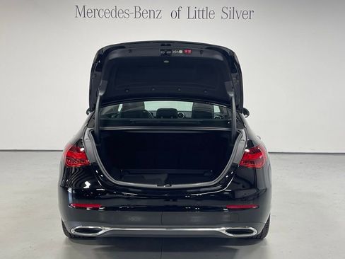Used 2025 Mercedes-Benz C 300 4MATIC Sedan image 5
