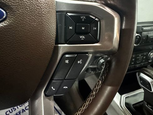 Used 2019 Ford F150 Limited image 6