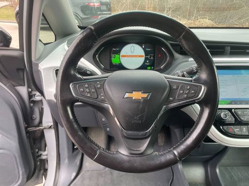 Used 2020 Chevrolet Bolt LT FWD image 15
