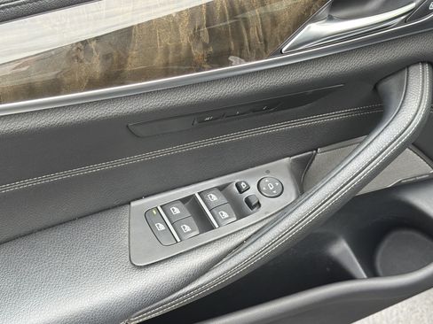 Used 2017 BMW 540i image 21