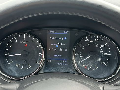 Certified 2021 Nissan Rogue Sport SV image 18