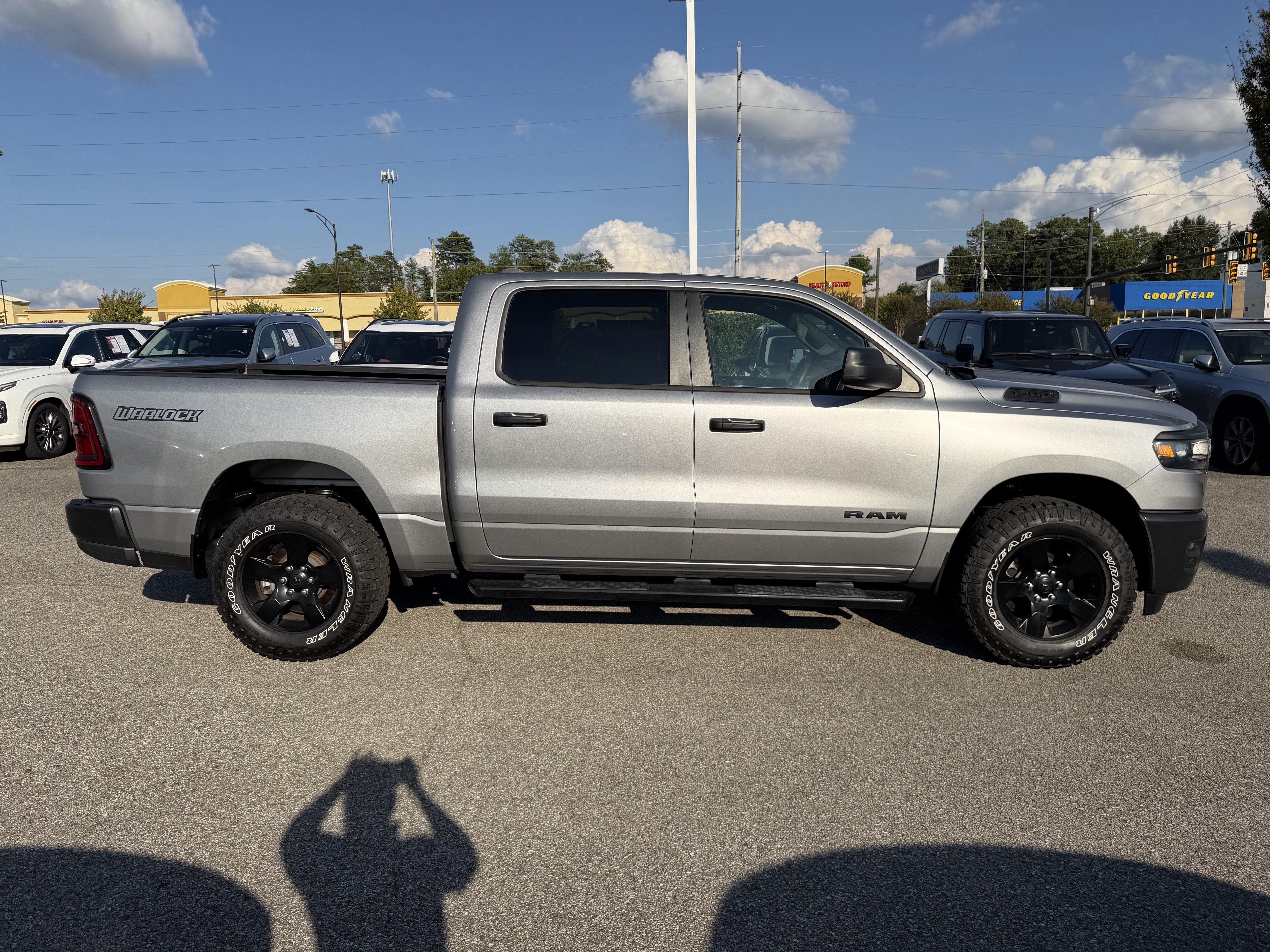 Used 2025 RAM 1500 Warlock AWD/4WD image 11