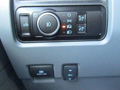 Used 2023 Ford F350 XLT w/ 360-Degree Camera Package image 17