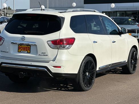 Used 2015 Nissan Pathfinder Platinum w/ Cargo Package AWD/4WD image 4