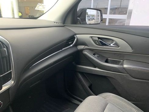 Used 2019 Chevrolet Traverse LS w/ LPO, Blackout Package FWD image 13