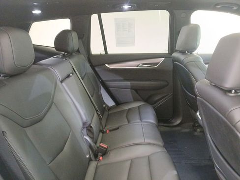 Used 2024 Cadillac XT6 Luxury AWD/4WD image 14