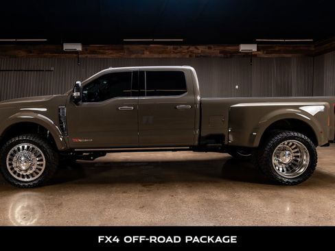 Used 2026 Ford F450 King Ranch w/ Chrome Package image 6