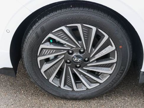 New 2026 Hyundai Sonata Limited image 7
