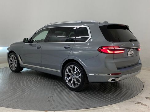 New 2026 BMW X7 xDrive40i w/ Premium Package image 3