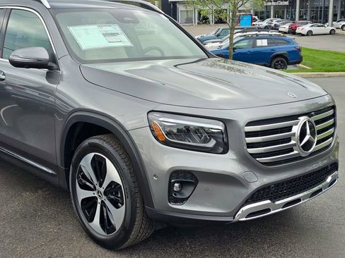 New 2026 Mercedes-Benz GLB 250 4MATIC image 2