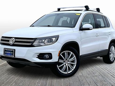 Used 2016 Volkswagen Tiguan SE image 3