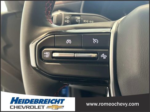 Used 2024 Chevrolet Colorado Z71 w/ Z71 Convenience Package 2 AWD/4WD image 19