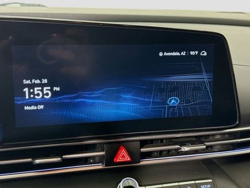 Used 2024 Hyundai Elantra SEL image 15