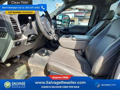 Used 2017 Ford F550 4x4 Regular Cab Super Duty image 9