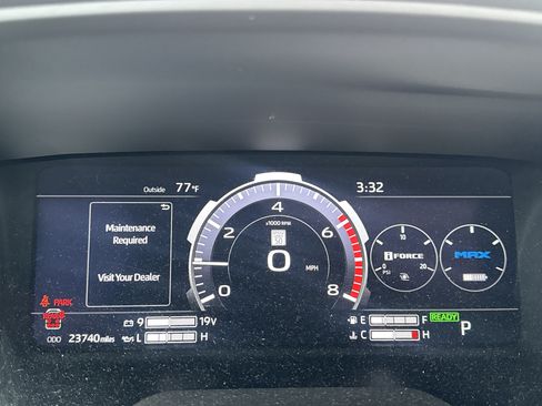 Used 2024 Toyota Sequoia Platinum AWD/4WD image 19
