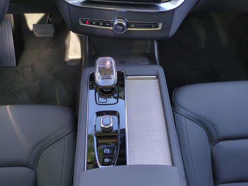 New 2026 Volvo XC90 T8 Plus image 17