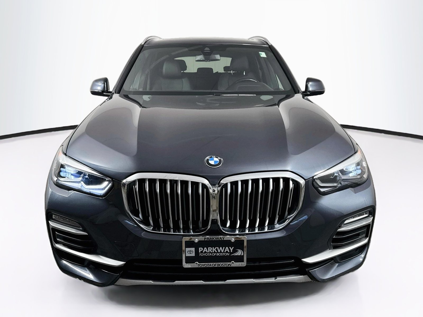Used 2019 BMW X5 xDrive40i w/ Convenience Package AWD/4WD image 2