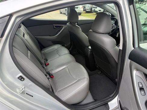 Used 2012 Hyundai Elantra Limited FWD image 20
