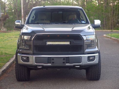 Used 2015 Ford F150 Lariat image 19