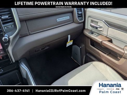 New 2026 RAM 2500 Laramie AWD/4WD image 18
