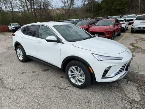 New 2026 Buick Envista Preferred image 2