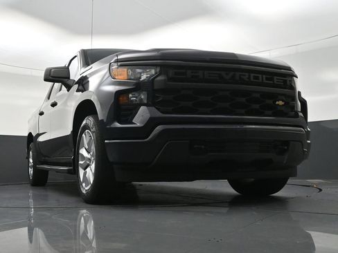 Used 2023 Chevrolet Silverado 1500 Custom RWD image 31