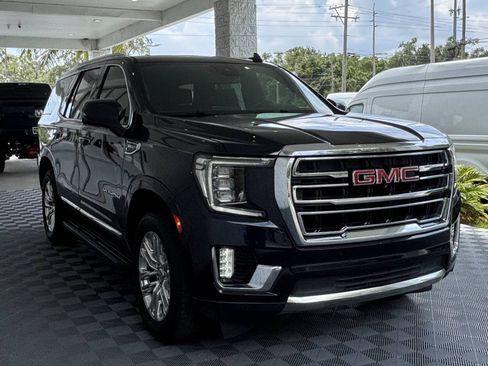 Used 2023 GMC Yukon SLT w/ SLT Premium Package AWD/4WD image 14
