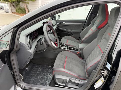New 2026 Volkswagen GTI SE FWD image 17