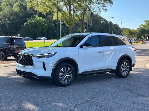 Certified 2025 INFINITI QX60 Pure image 5